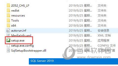 　　【使用说明】  　　1、下载镜像sql_server_2019_developer_x64_dvd_c21035cc.iso，并解压打开，直接双击【setup】运行；  　　2、进入安装中心，点击【安装】栏，选择点击【全新 SQL Server 独立安装或象现有安装添加功能】；  　　3、不需要填写密钥，点击【下一步】；  　　4、点击我接受许可条款；  　　5、进入功能选择，取消勾选【机器学习服务和语言扩展】，可点击【...】可以更改安装目录位置；  　　6、默认，点击下一步；  　　7、引擎配置，点击添加当前用户；  　　8、点击安装；  　　9、SQL Server 2019 安装完成，点击关闭。下面安装数据库管理工具；  　　10、回到SQL Server 安装中心，点击【安装SQL Server 管理工具】；  　　11、进入官方网址，选择需要的版本，点击【中文（简体）】，自动下载，等待完成；  　　12、下载完成后运行SSMS-Setup-CHS.exe ，点击【安装】；  　　13、SQL Server 管理工具安装完成门，点击【关闭】即可；  　　14、在开始菜单中运行Microsoft SQL Server Management studio；  　　15、点击【连接】，即可进入SQL Server 管理工具。